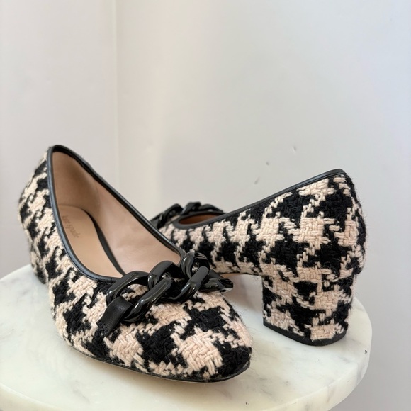 Kate Spade Tweed Block Heel Pumps Size 7B Houndstooth Chain Detail Black Beige - Picture 2 of 11